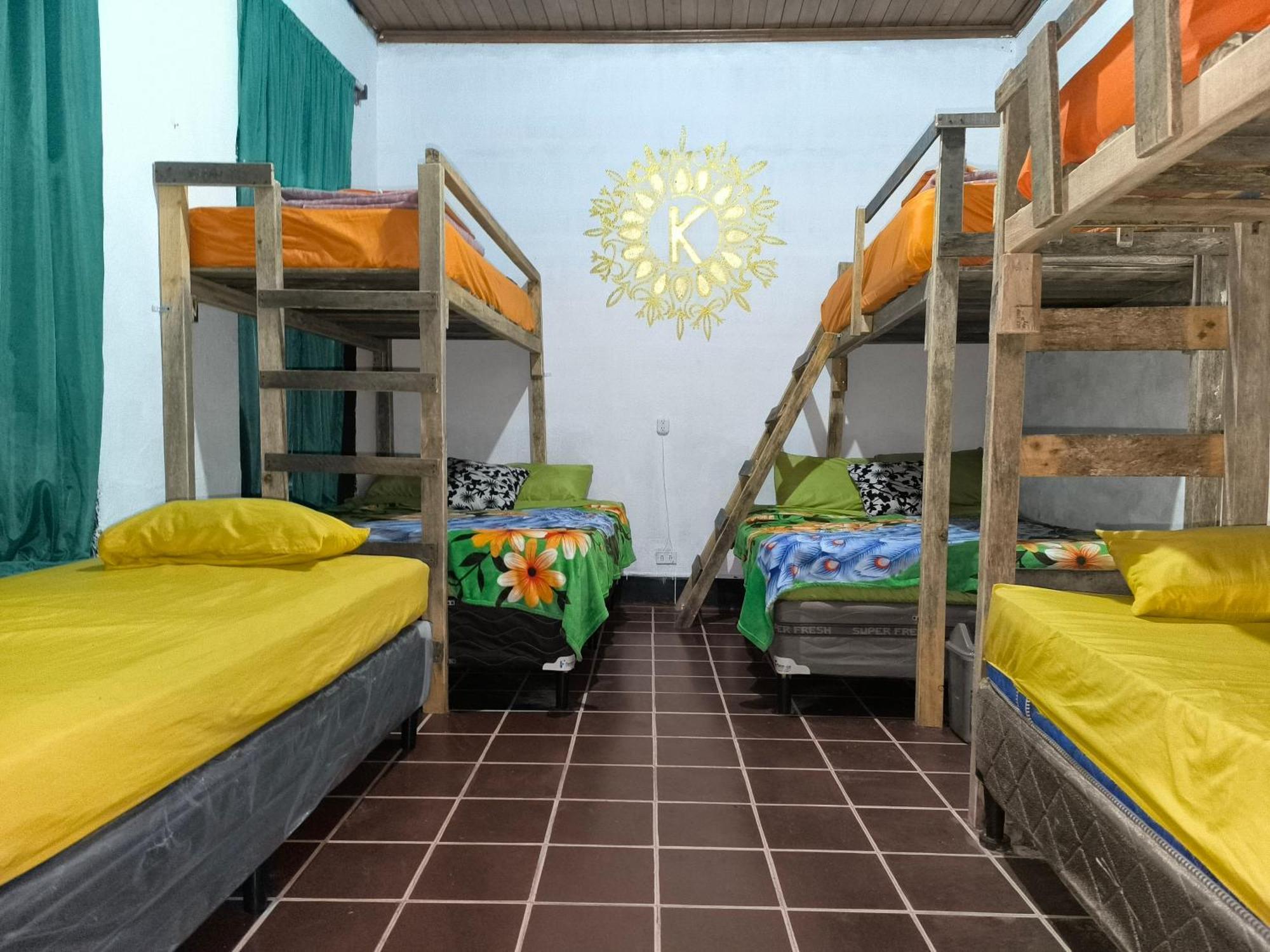 Karim Hostel Guatemala City Eksteriør bilde