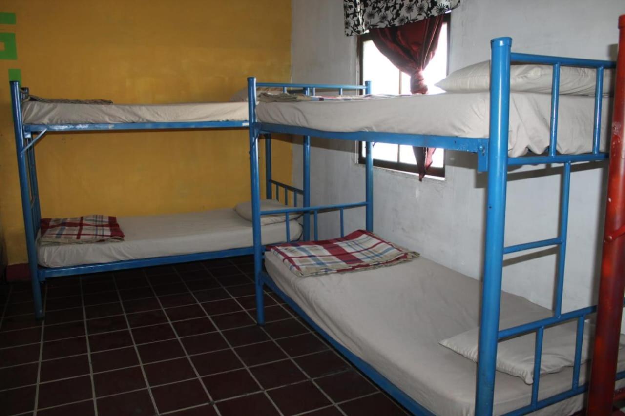 Karim Hostel Guatemala City Eksteriør bilde