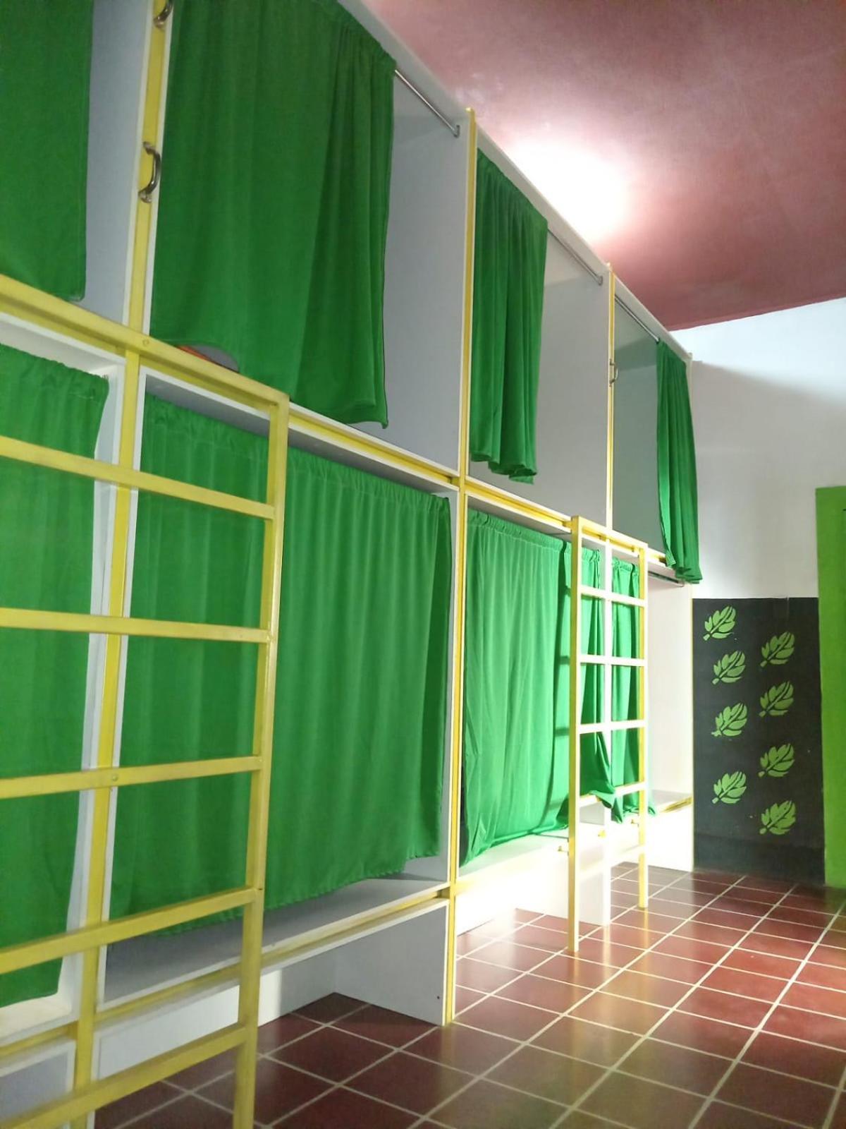 Karim Hostel Guatemala City Eksteriør bilde