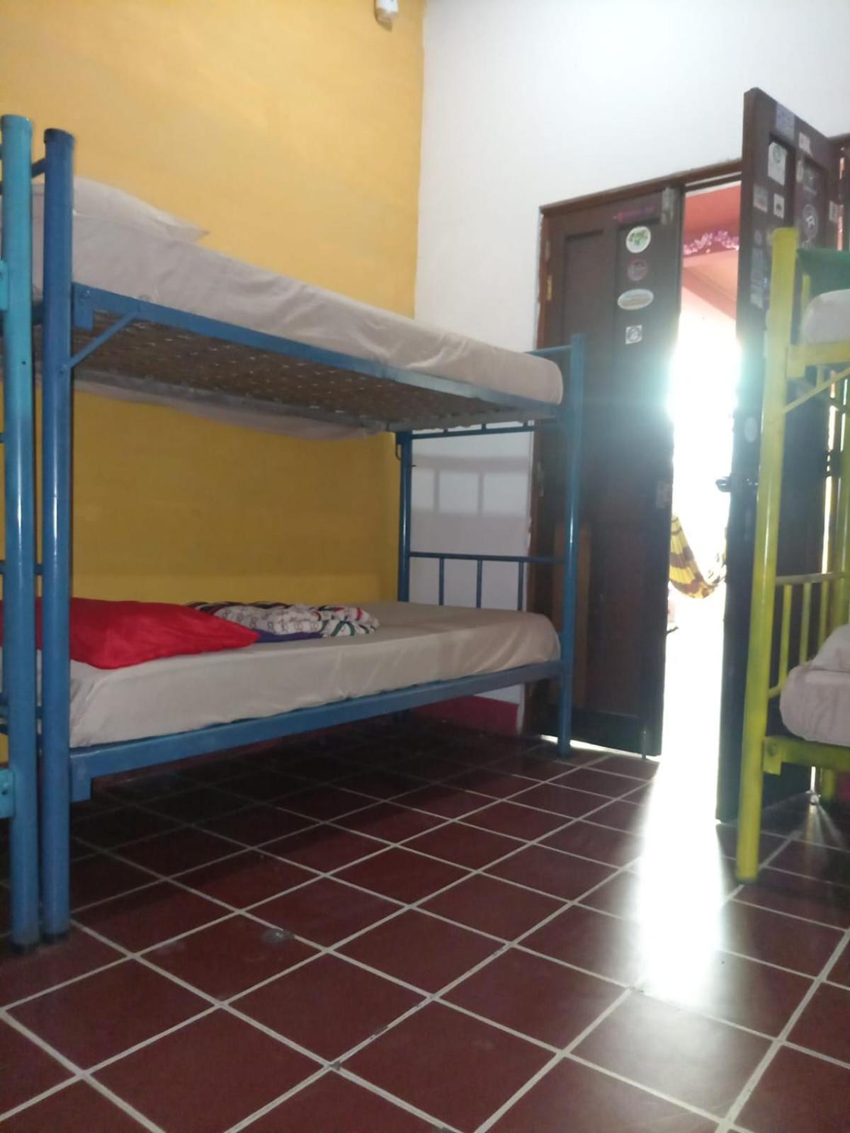 Karim Hostel Guatemala City Eksteriør bilde
