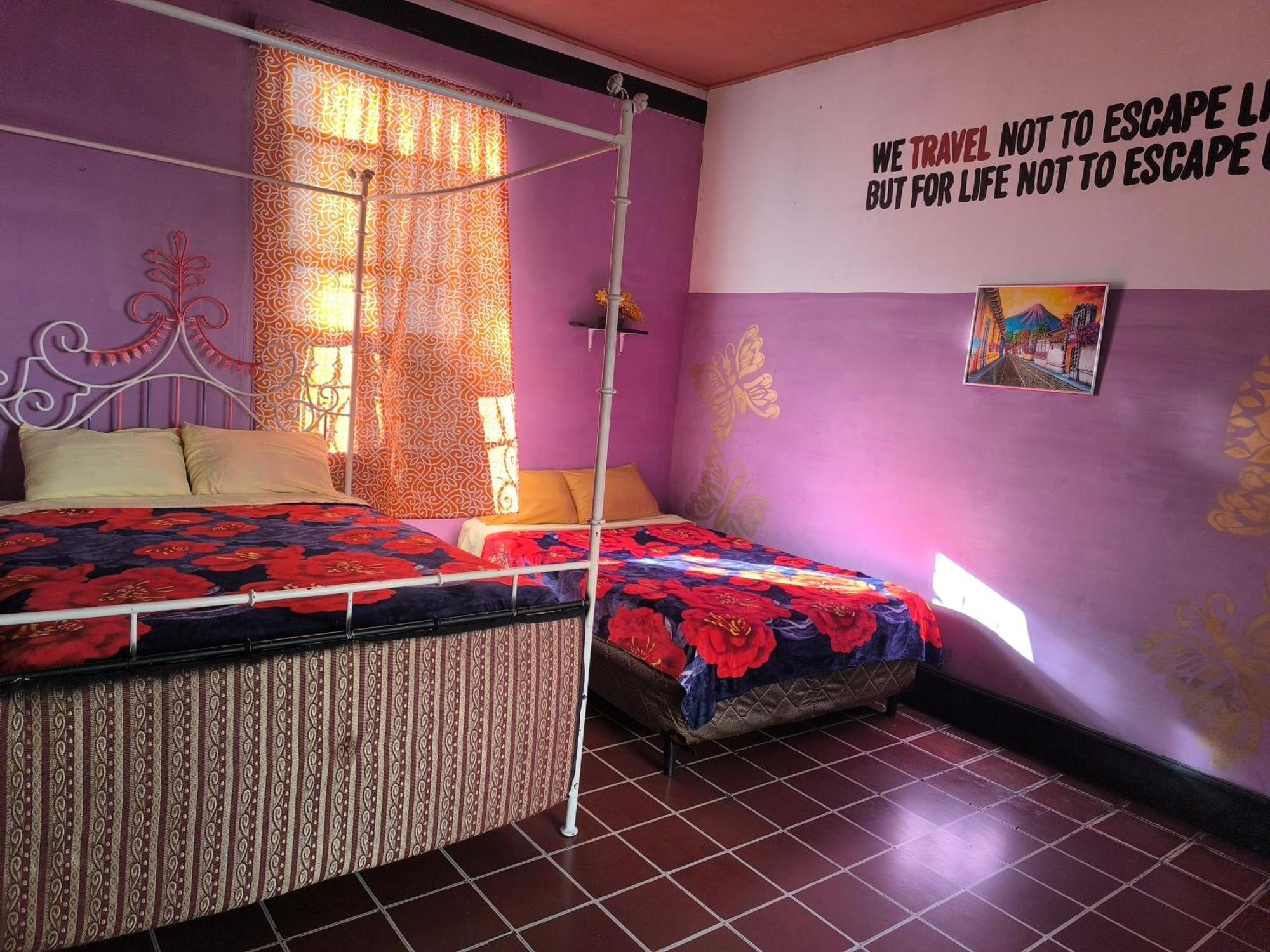 Karim Hostel Guatemala City Eksteriør bilde
