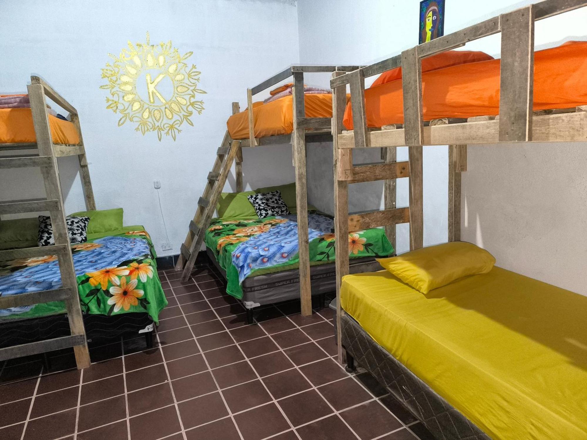 Karim Hostel Guatemala City Eksteriør bilde