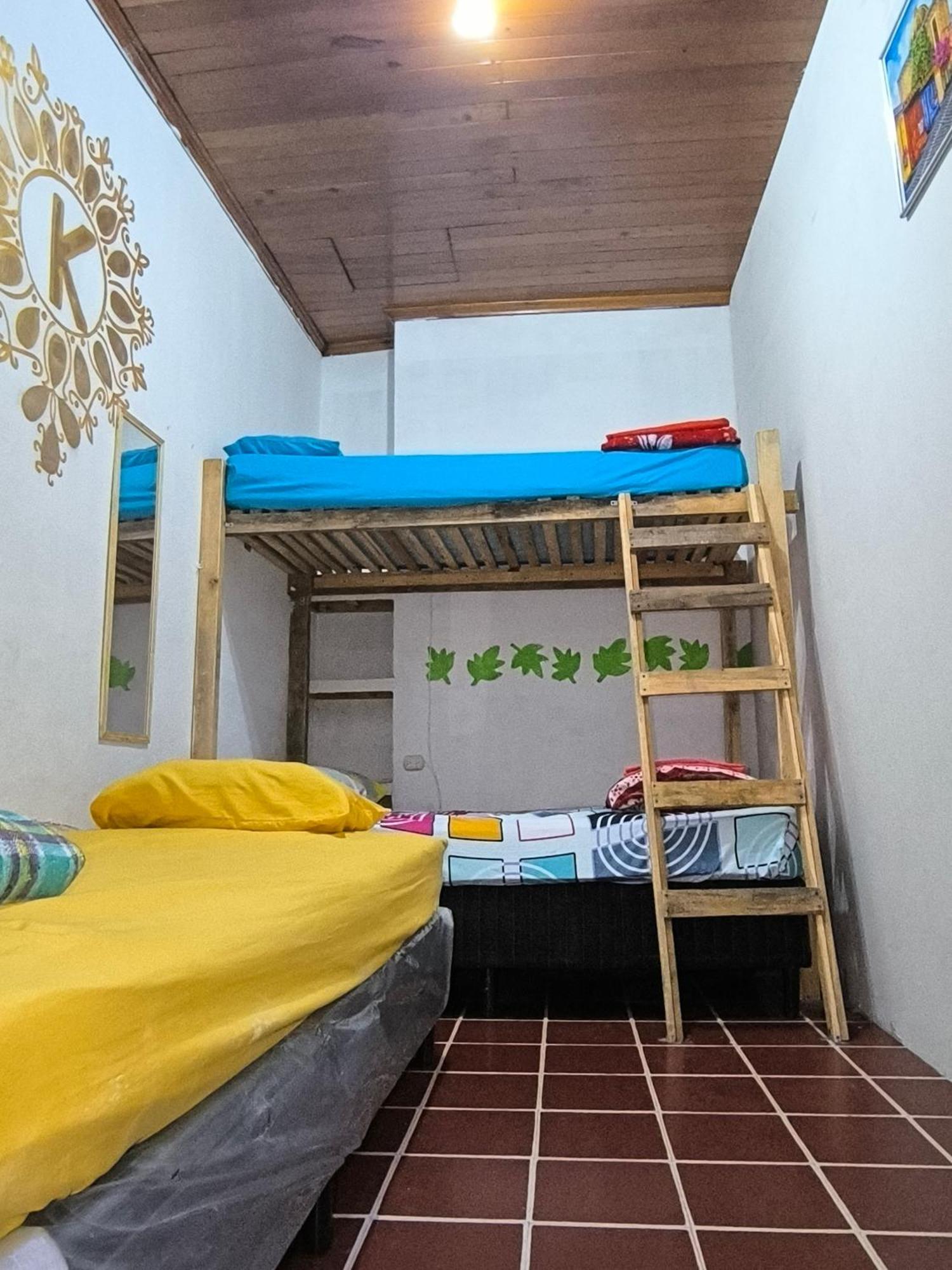 Karim Hostel Guatemala City Eksteriør bilde