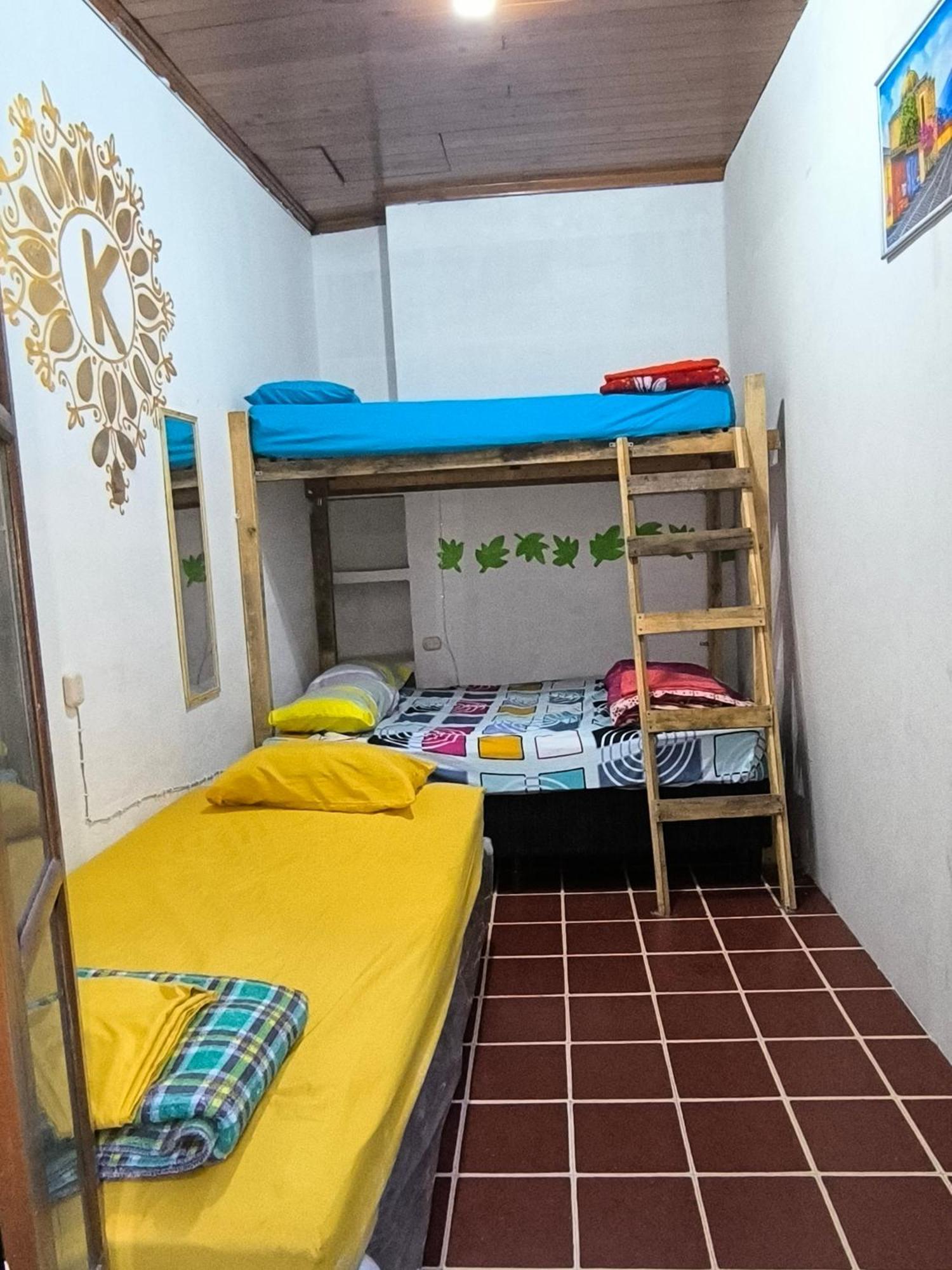 Karim Hostel Guatemala City Eksteriør bilde